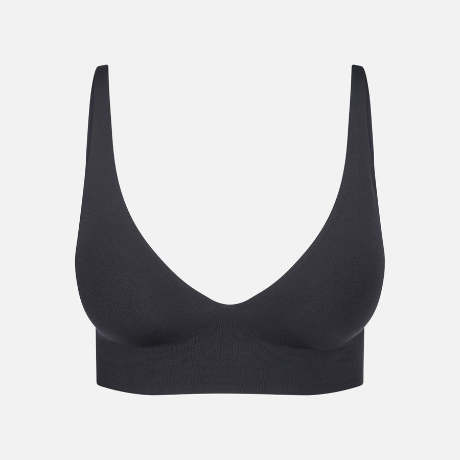 no-repeat center / cover 
url('https://cdn.shopify.com/s/files/1/0984/8841/8645/files/KomfortBHschwarz.jpg?v=1781177075')