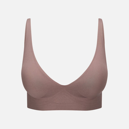 no-repeat center / cover 
url('https://cdn.shopify.com/s/files/1/0984/8841/8645/files/violett_bh_1.jpg?v=1781177075')